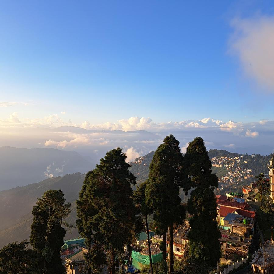 Darjeeling Heights - A Boutique Mountain View Homestay Exterior photo