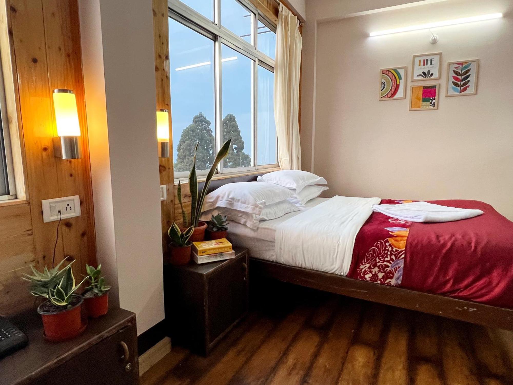 Darjeeling Heights - A Boutique Mountain View Homestay Room photo