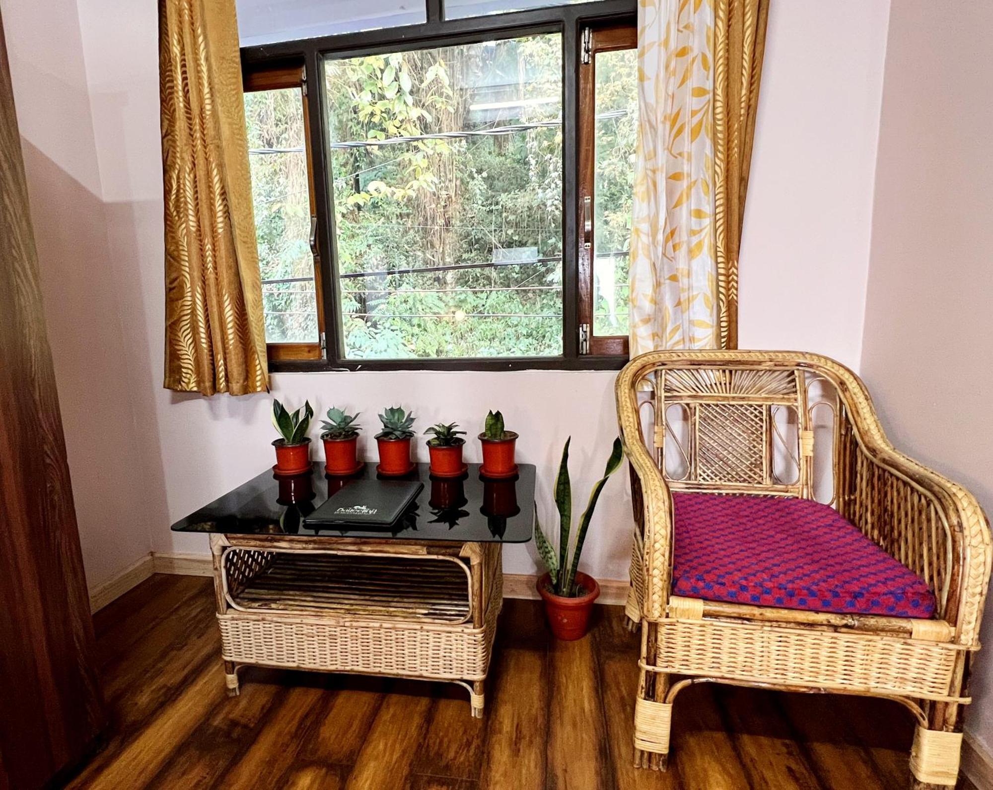 Darjeeling Heights - A Boutique Mountain View Homestay Room photo