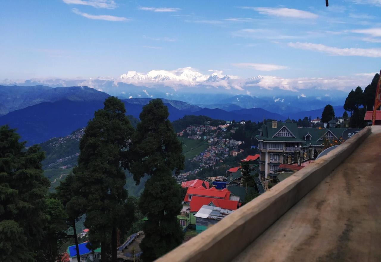 Darjeeling Heights - A Boutique Mountain View Homestay Exterior photo